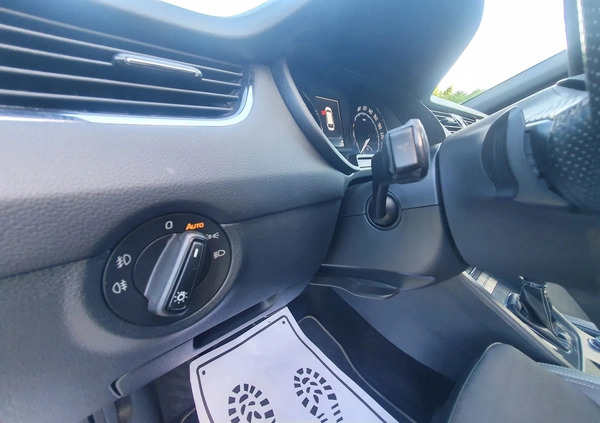 Skoda Octavia cena 56999 przebieg: 246281, rok produkcji 2015 z Grudziądz małe 781